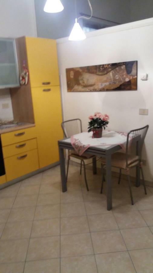 Locazione Turistica Vera Appartement Arezzo Buitenkant foto